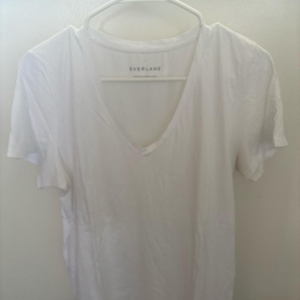 Everlane White V-Neck Tee - Size L